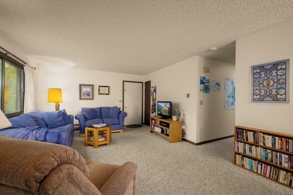 Photo of Livingroom in Big Arm