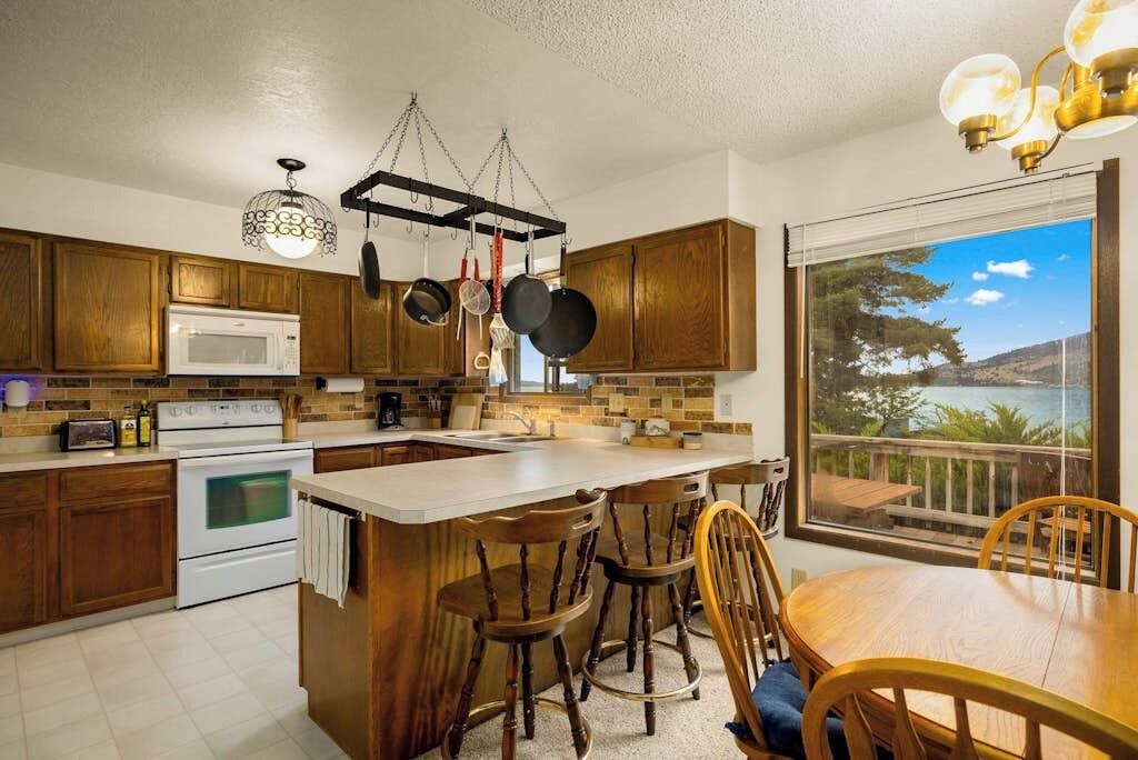 Photo of Kitchen in Big Arm