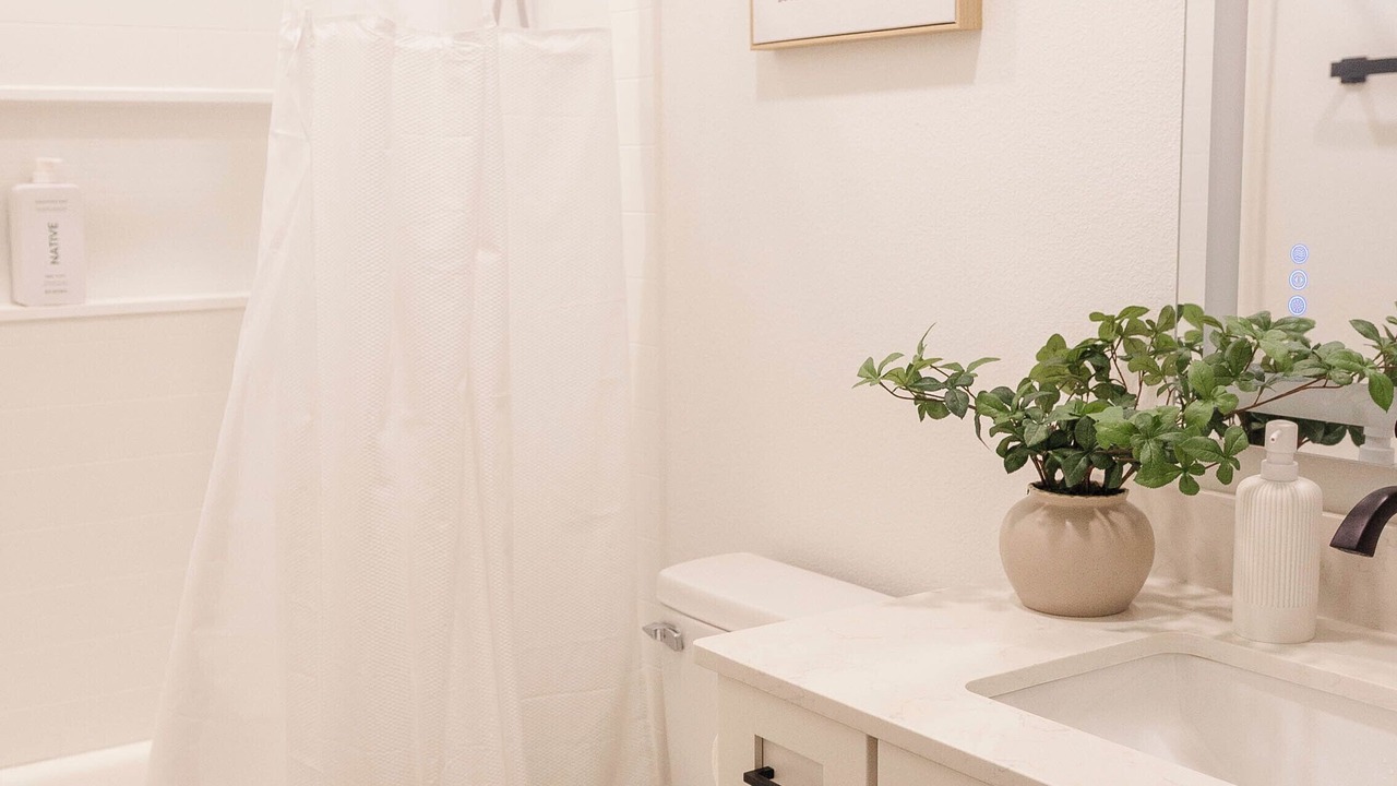 Photo of Bathroom in Pine Forest
