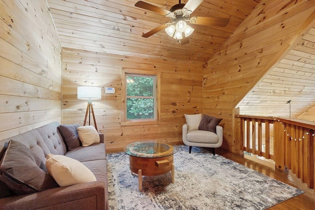 Photo of Livingroom in Bryson City