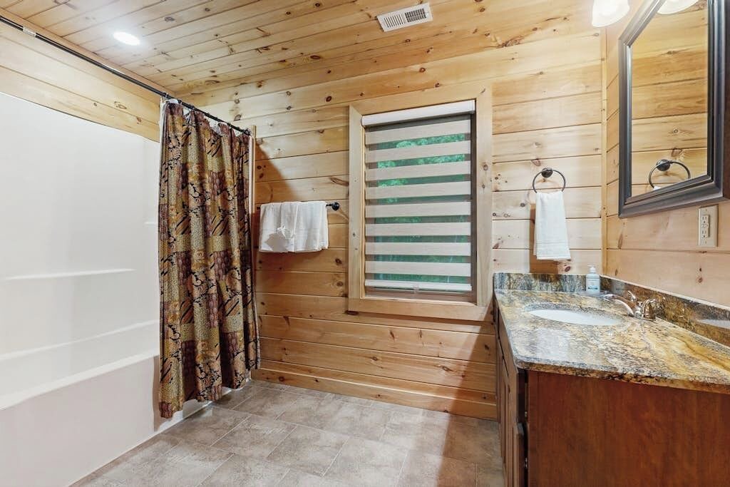 Photo of Bathroom in Bryson City