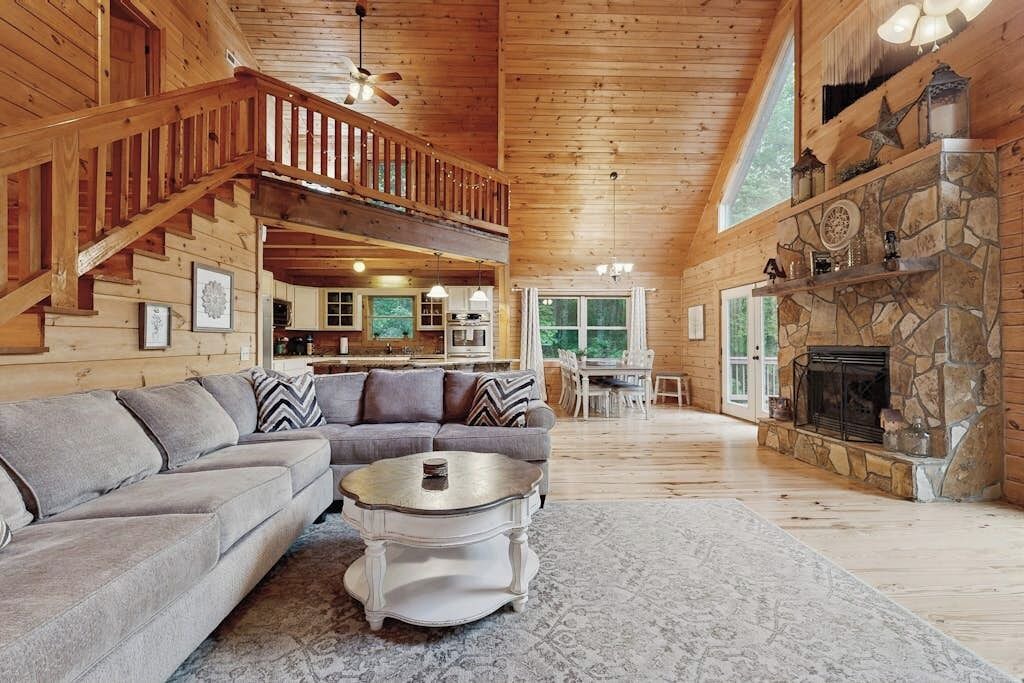 Photo of Livingroom in Bryson City