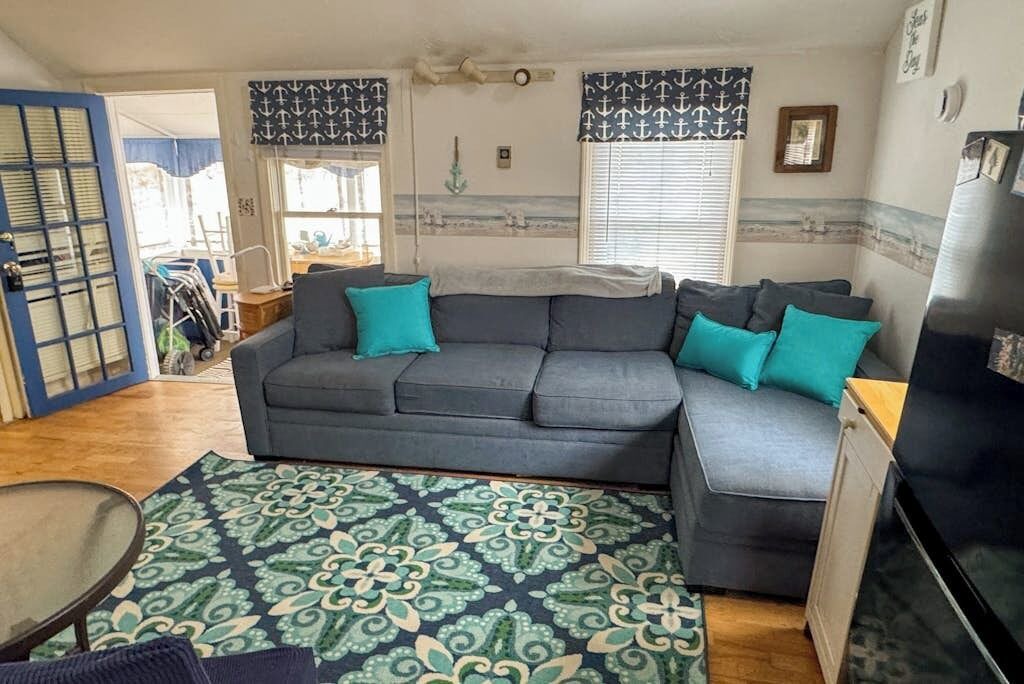 Photo of Livingroom in York Beach