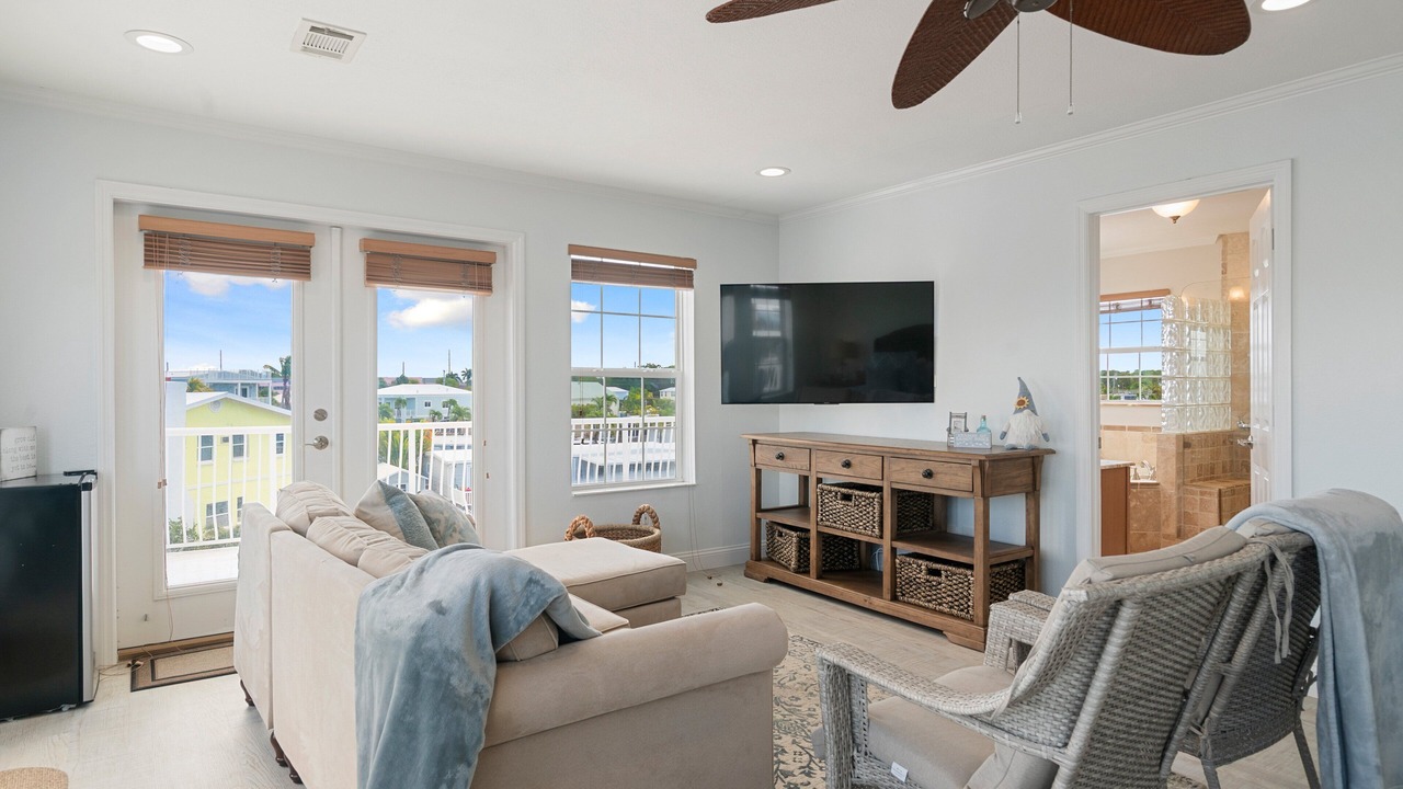 Photo of Livingroom in Cross Key Waterways