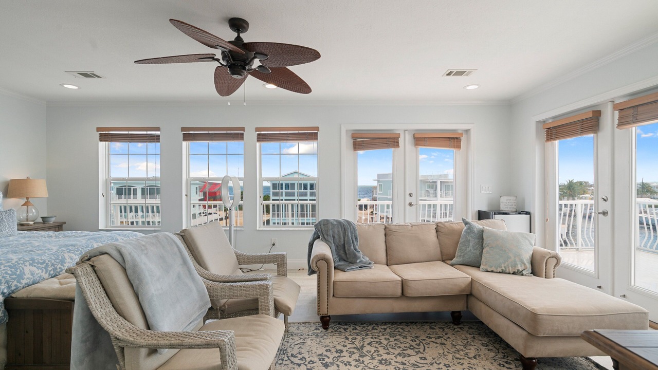 Photo of Livingroom in Cross Key Waterways