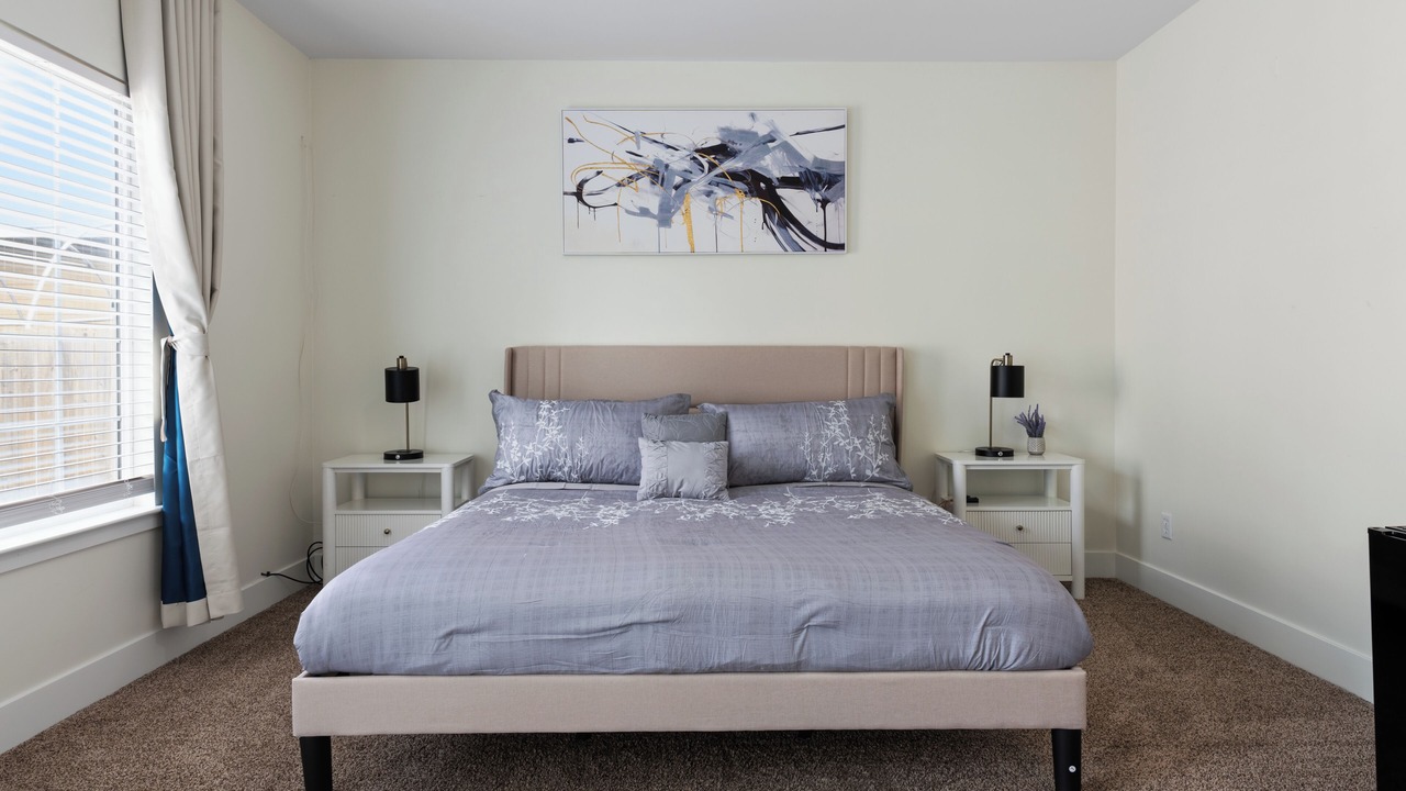 Photo of Bedroom in North Oak Park