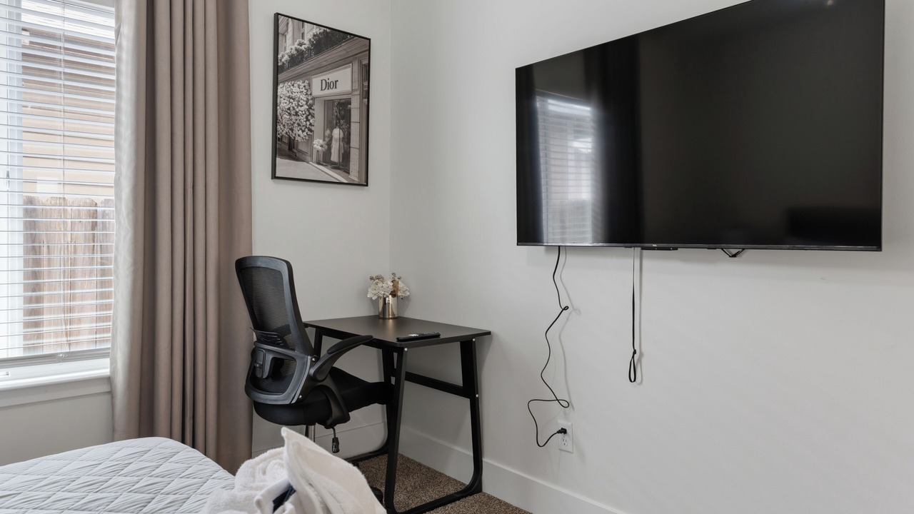 Photo of Bedroom in North Oak Park