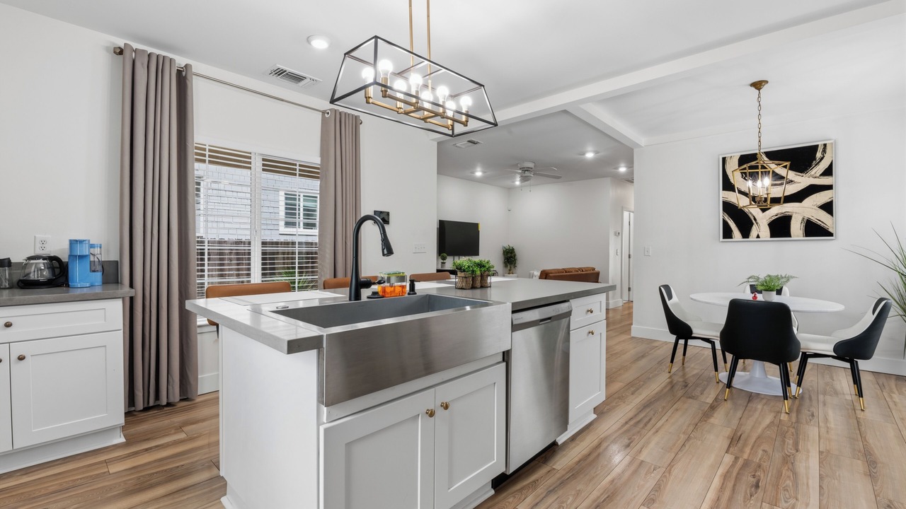 Photo of Kitchen in North Oak Park