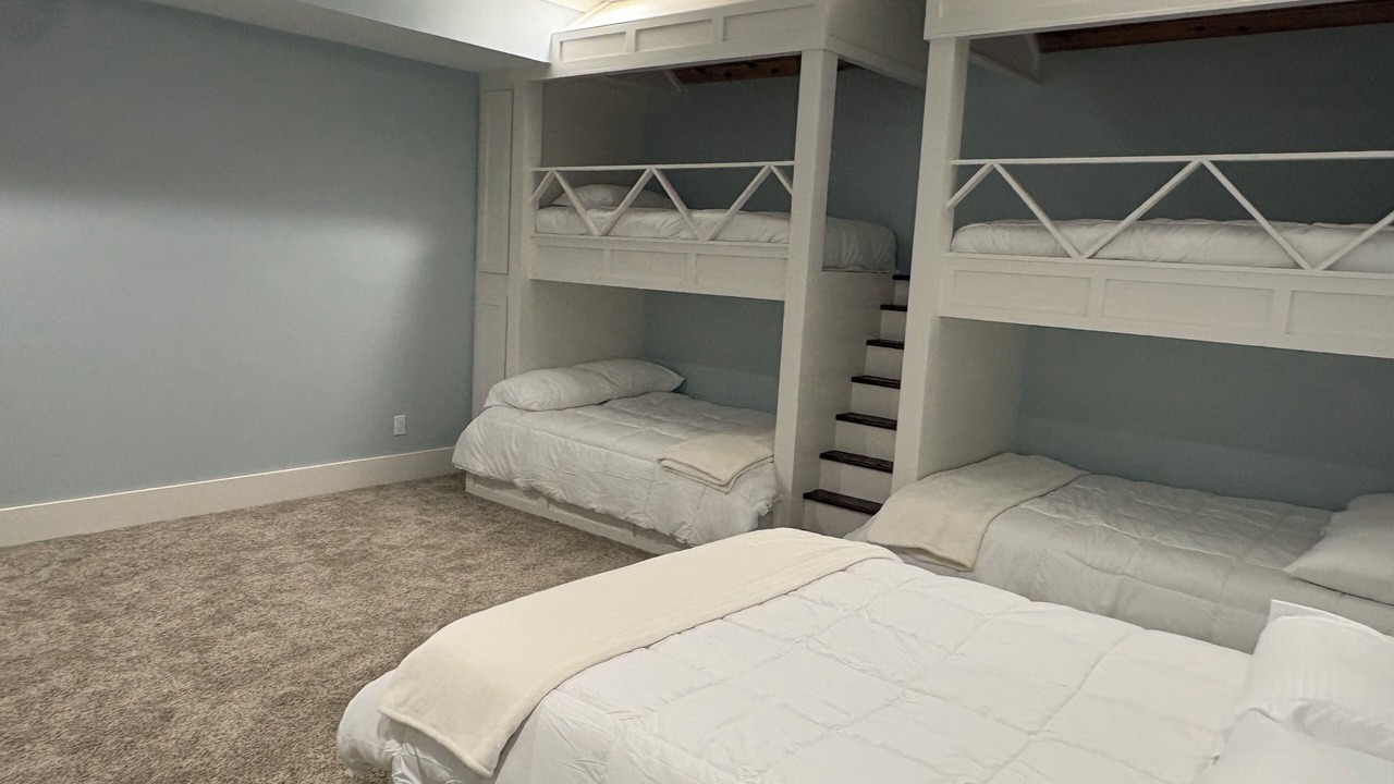 Photo of Bedroom in Huntcliff