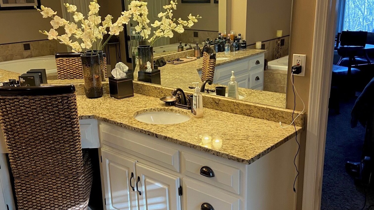 Photo of Bathroom in Shawnee