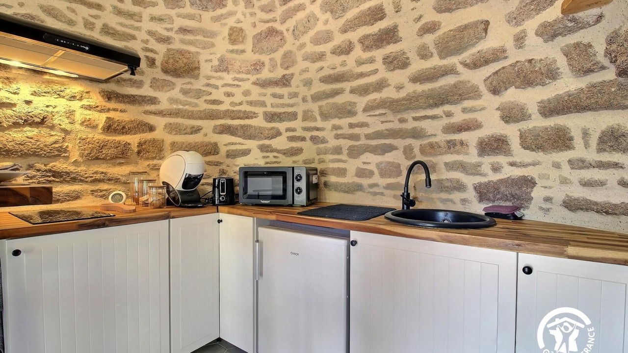 Photo of Kitchen in Peaule
