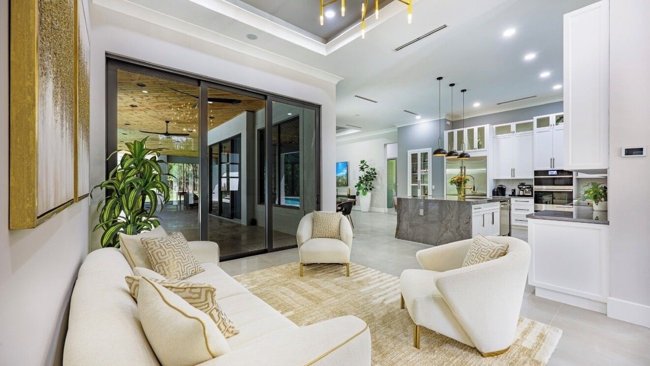 Photo of Livingroom in Naples