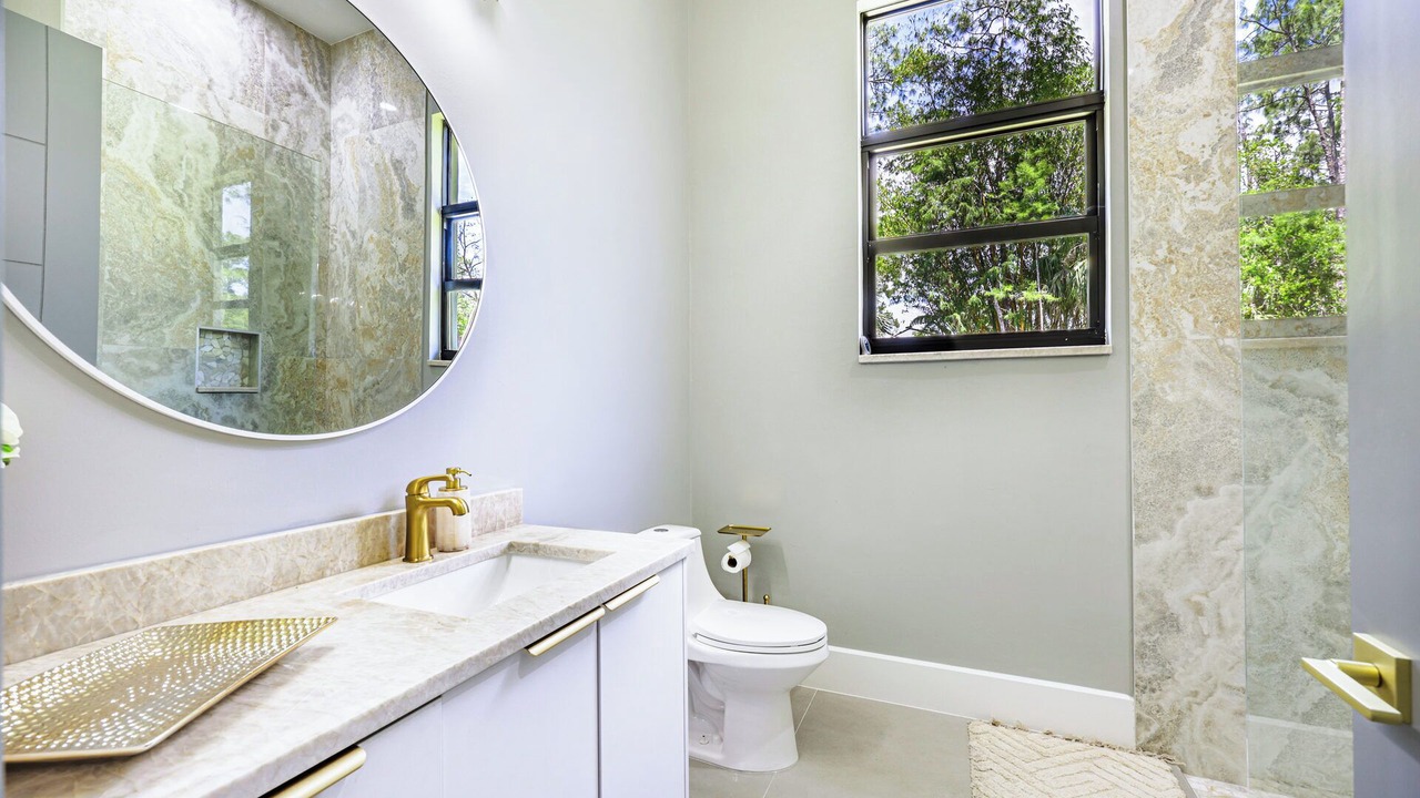Photo of Bathroom in Naples
