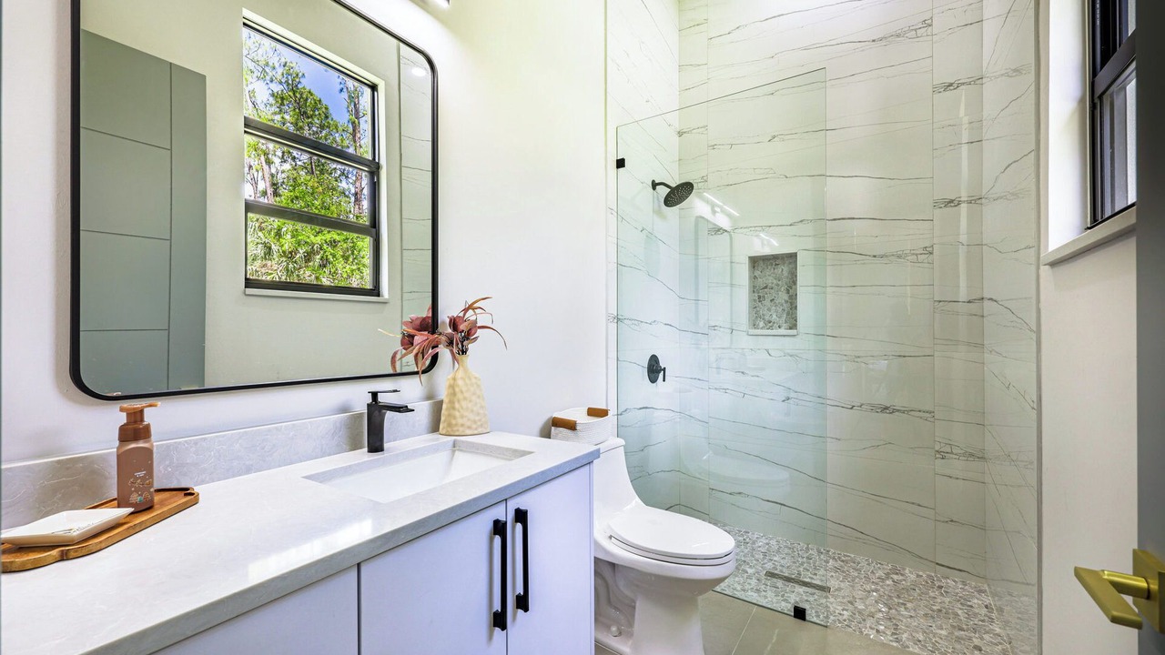 Photo of Bathroom in Naples