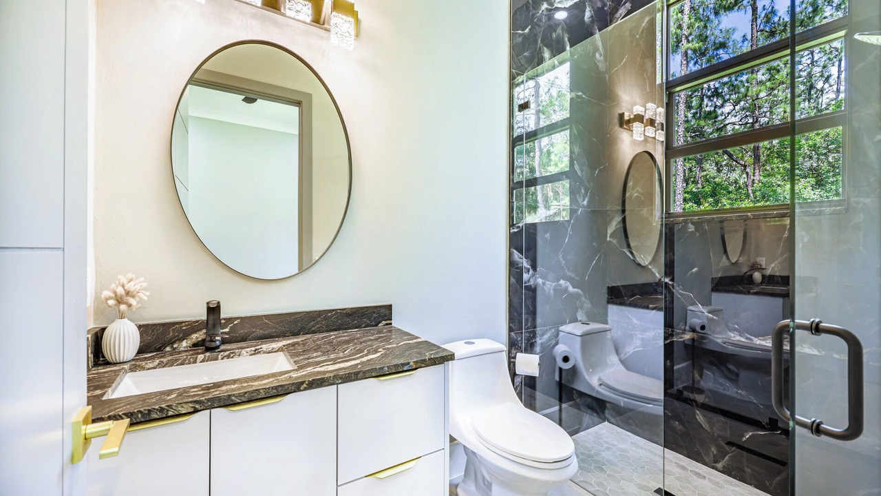 Photo of Bathroom in Naples