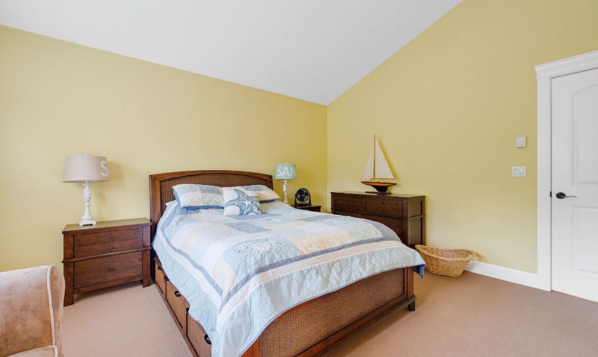 Photo of Bedroom in Nehalem