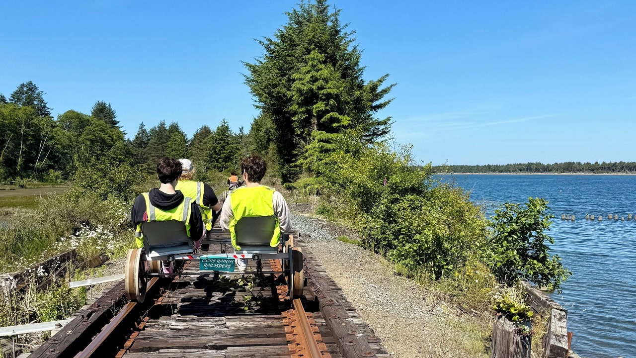 Photo of Others in Nehalem