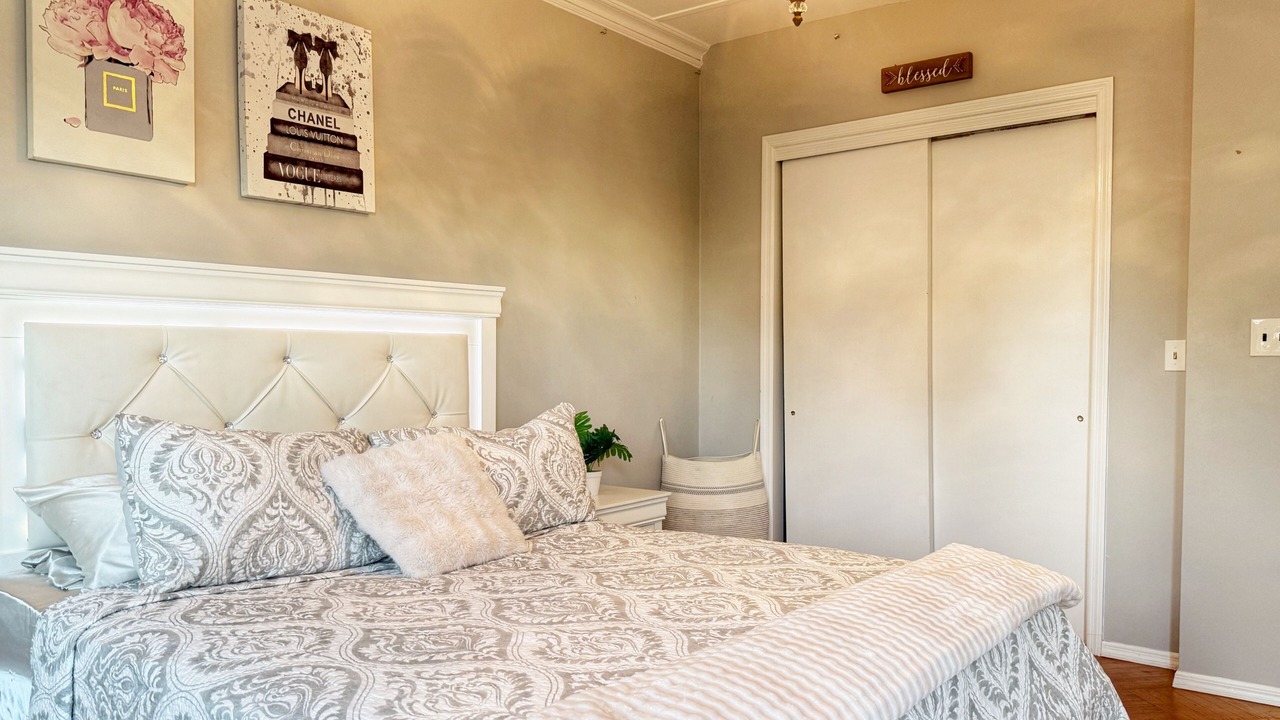 Photo of Bedroom in Hasbrouck Heights