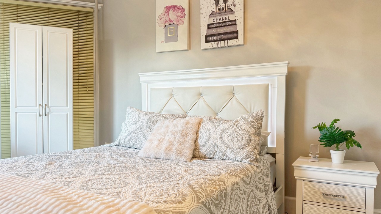Photo of Bedroom in Hasbrouck Heights