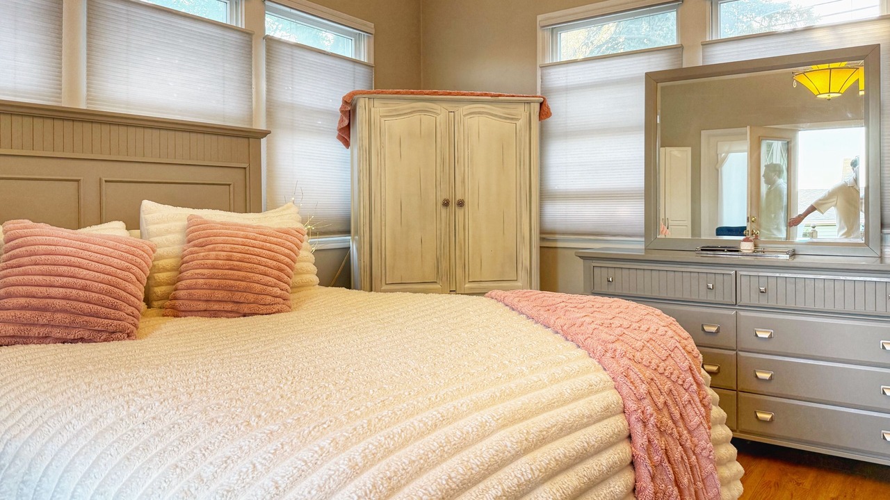 Photo of Bedroom in Hasbrouck Heights