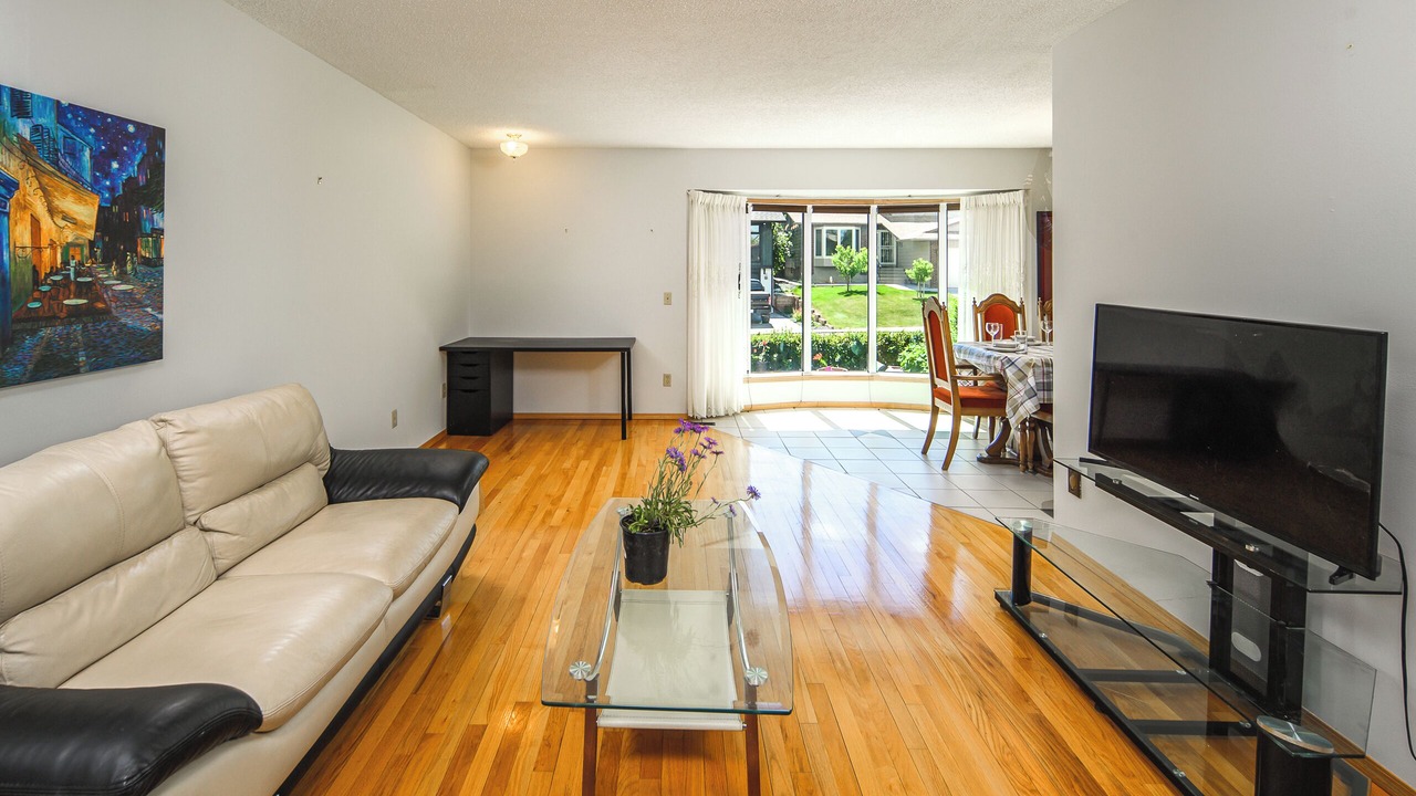 Photo of Livingroom in Northwest Calgary