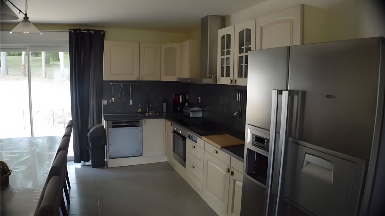 Photo of Kitchen in Saint Alban Auriolles