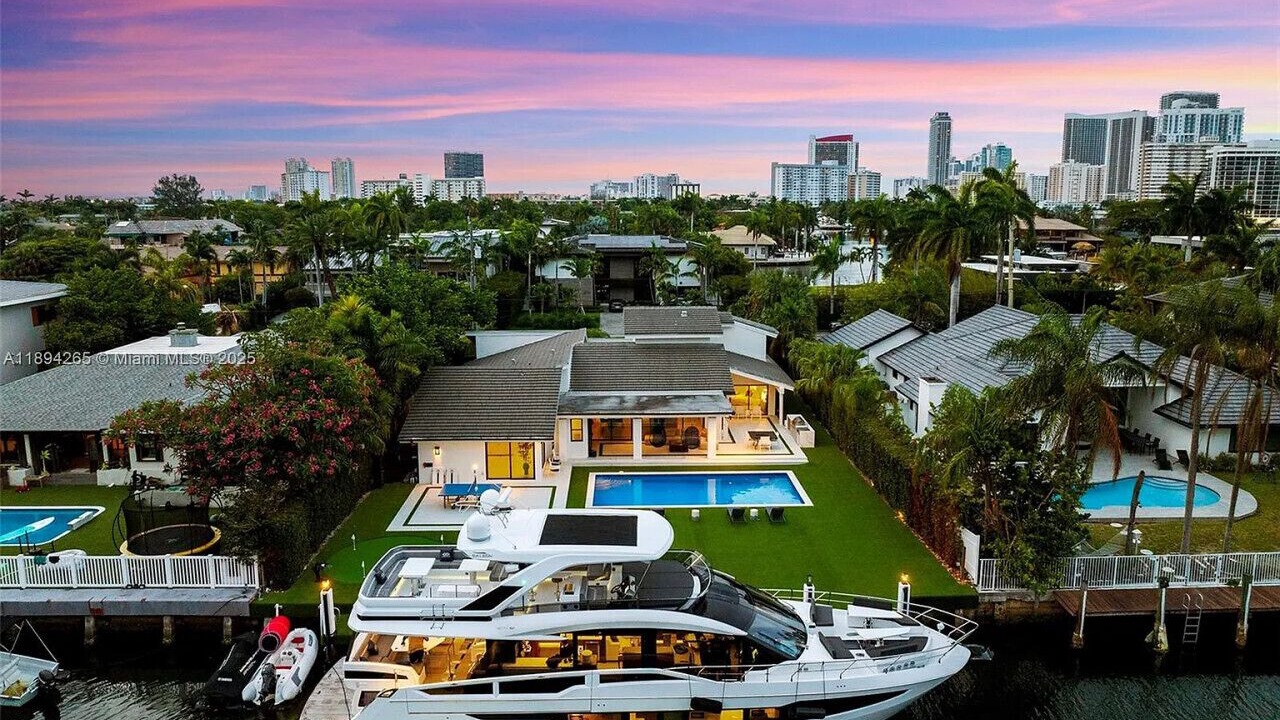 Photo of Others in Hallandale Beach