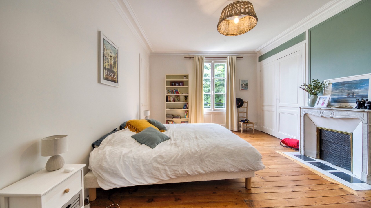 Photo of Bedroom in Cote Ouest Ormeaux