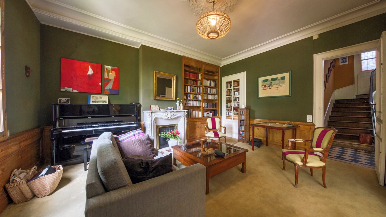 Photo of Livingroom in Cote Ouest Ormeaux