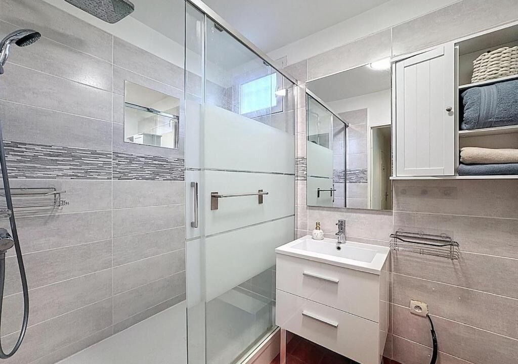 Photo of Bathroom in Les Cordeliers