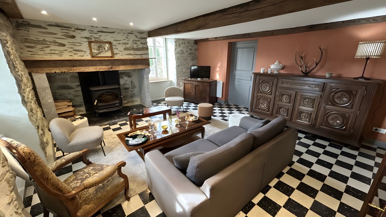 Photo of Livingroom in Salles
