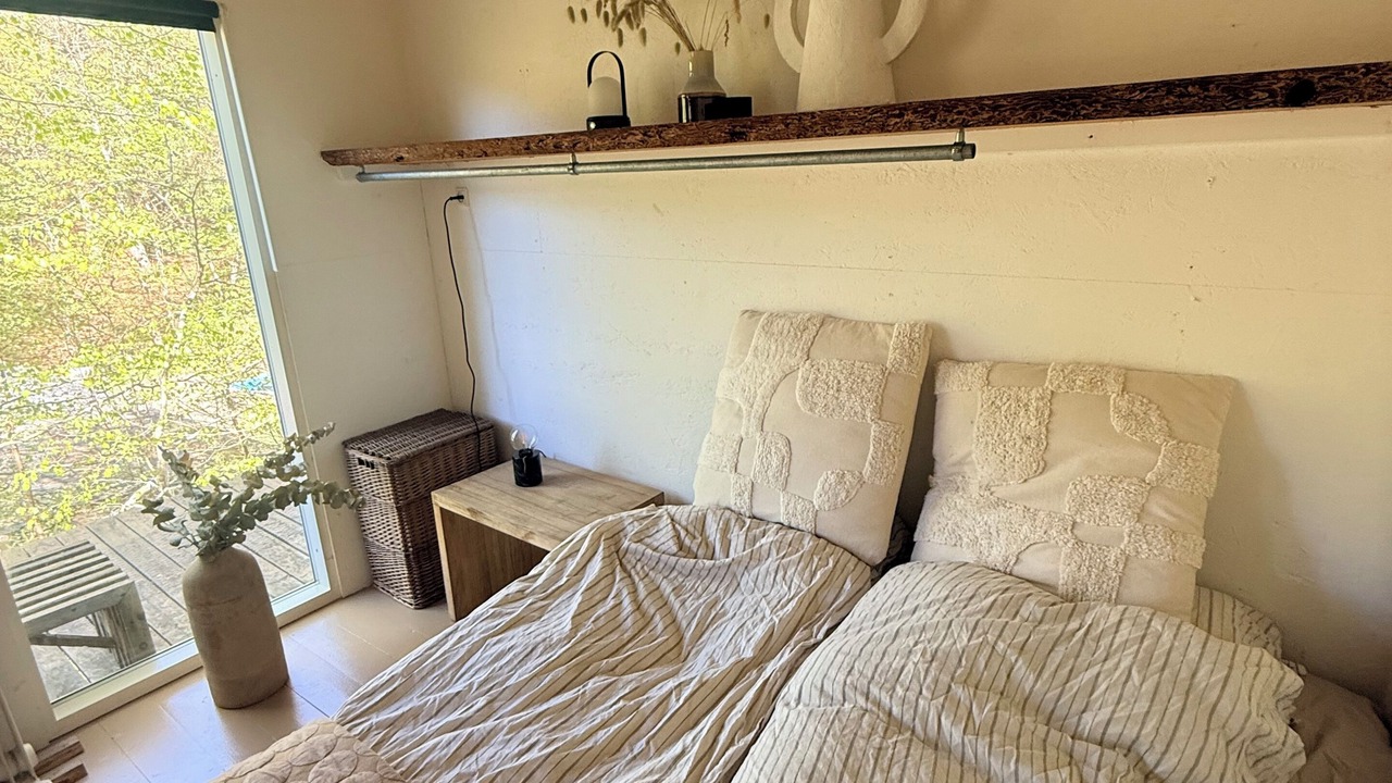 Photo of Bedroom in Them