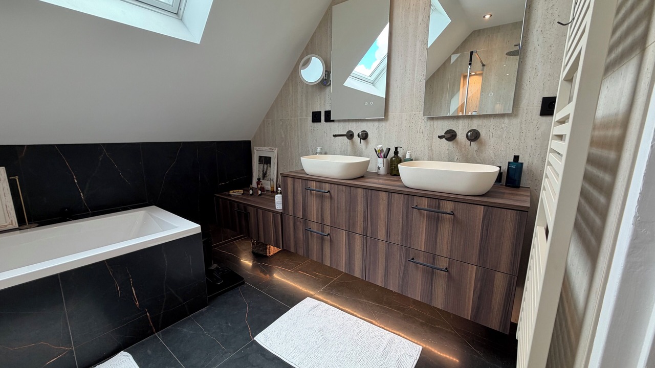 Photo of Bathroom in Saint-Martin-du-Vivier
