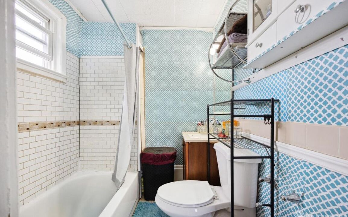 Photo of Bathroom in Hopelawn