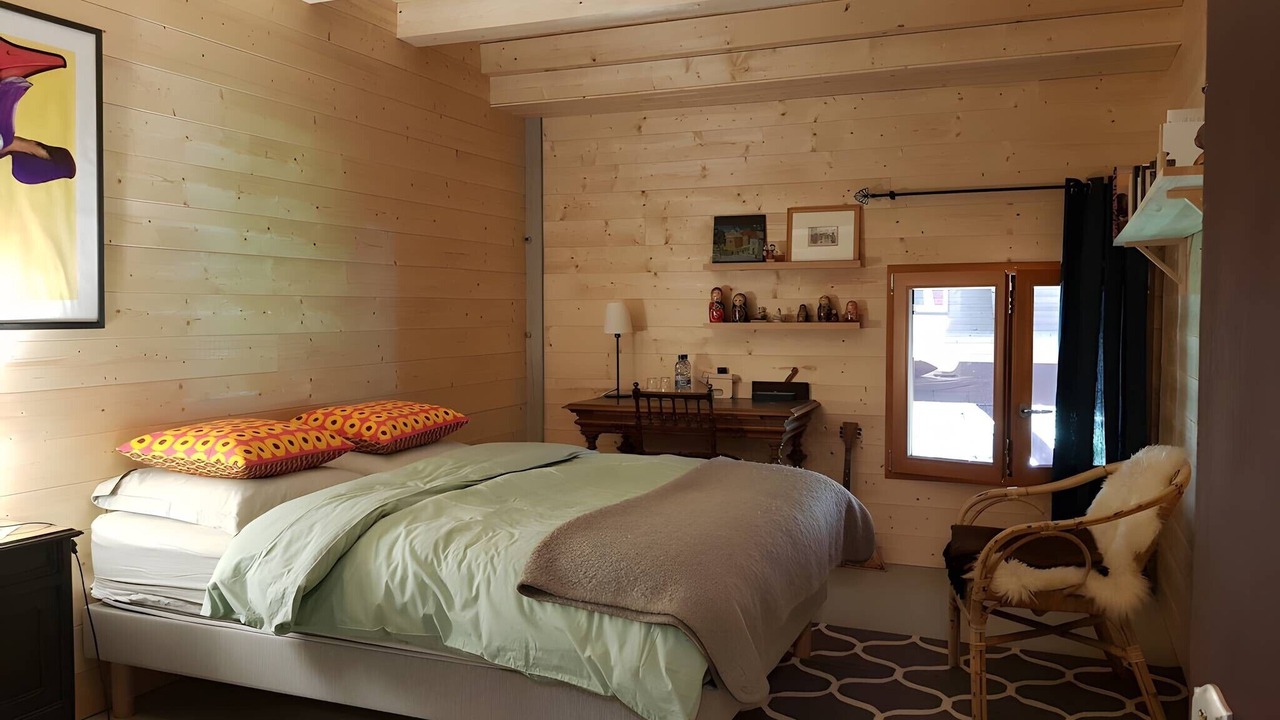 Photo of Bedroom in Onnion