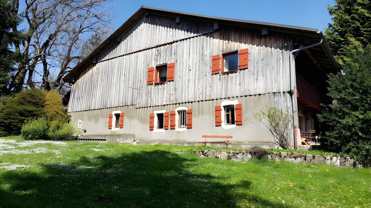 Photo of Outdoor in Onnion