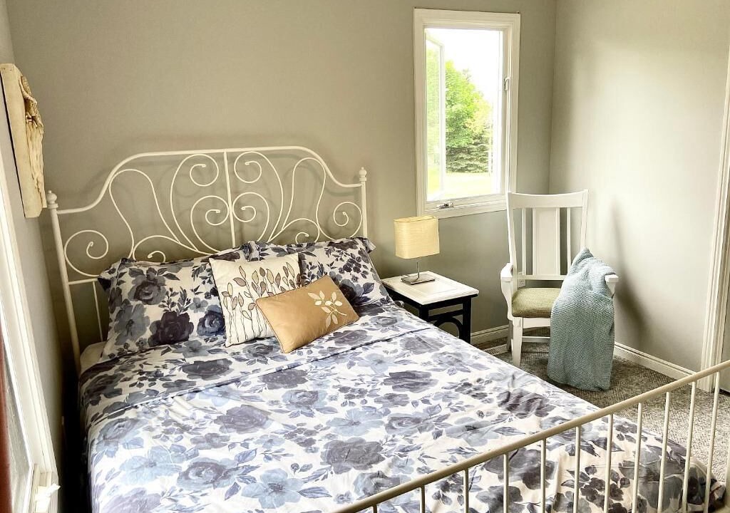 Photo of Bedroom in Lambton Shores