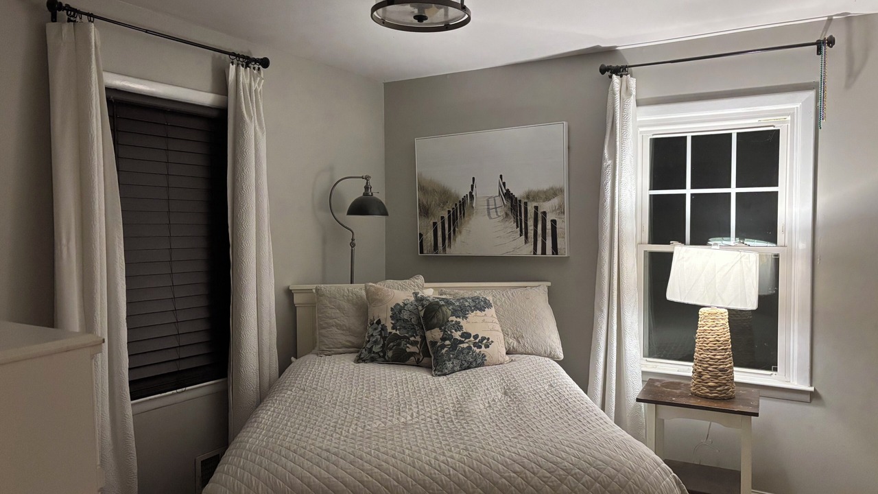 Photo of Bedroom in North Decatur