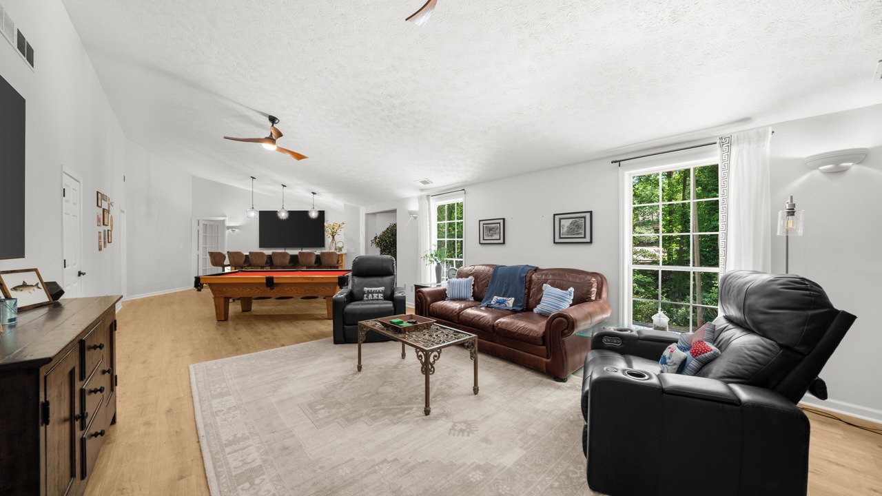 Photo of Livingroom in Gainesville