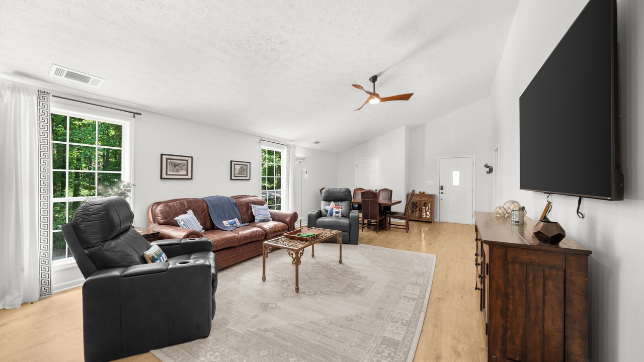 Photo of Livingroom in Gainesville