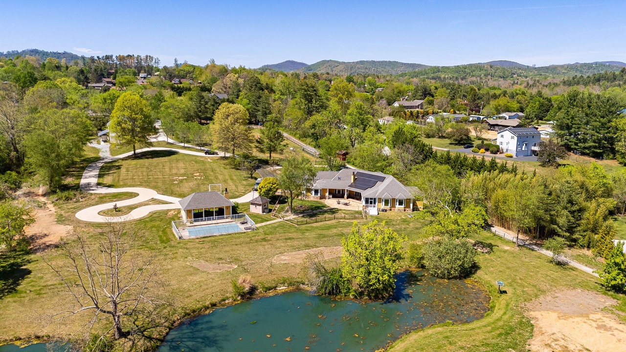 Photo of Outdoor in Fletcher