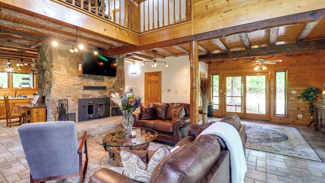 Photo of Livingroom in Harrison