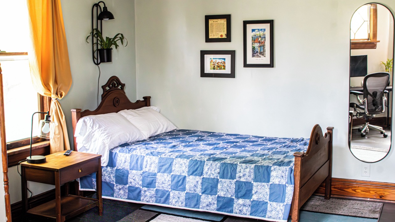 Photo of Bedroom in Mount Vernon