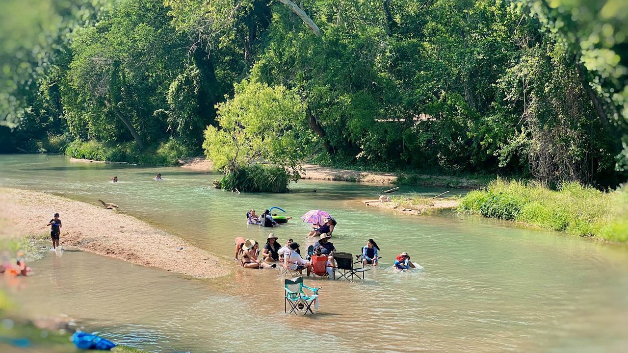 Photo of Others in Fentress