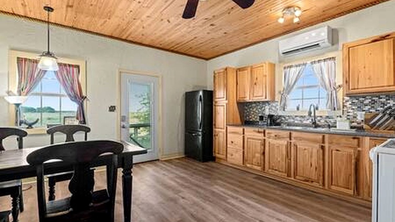 Photo of Kitchen in Wolfe City