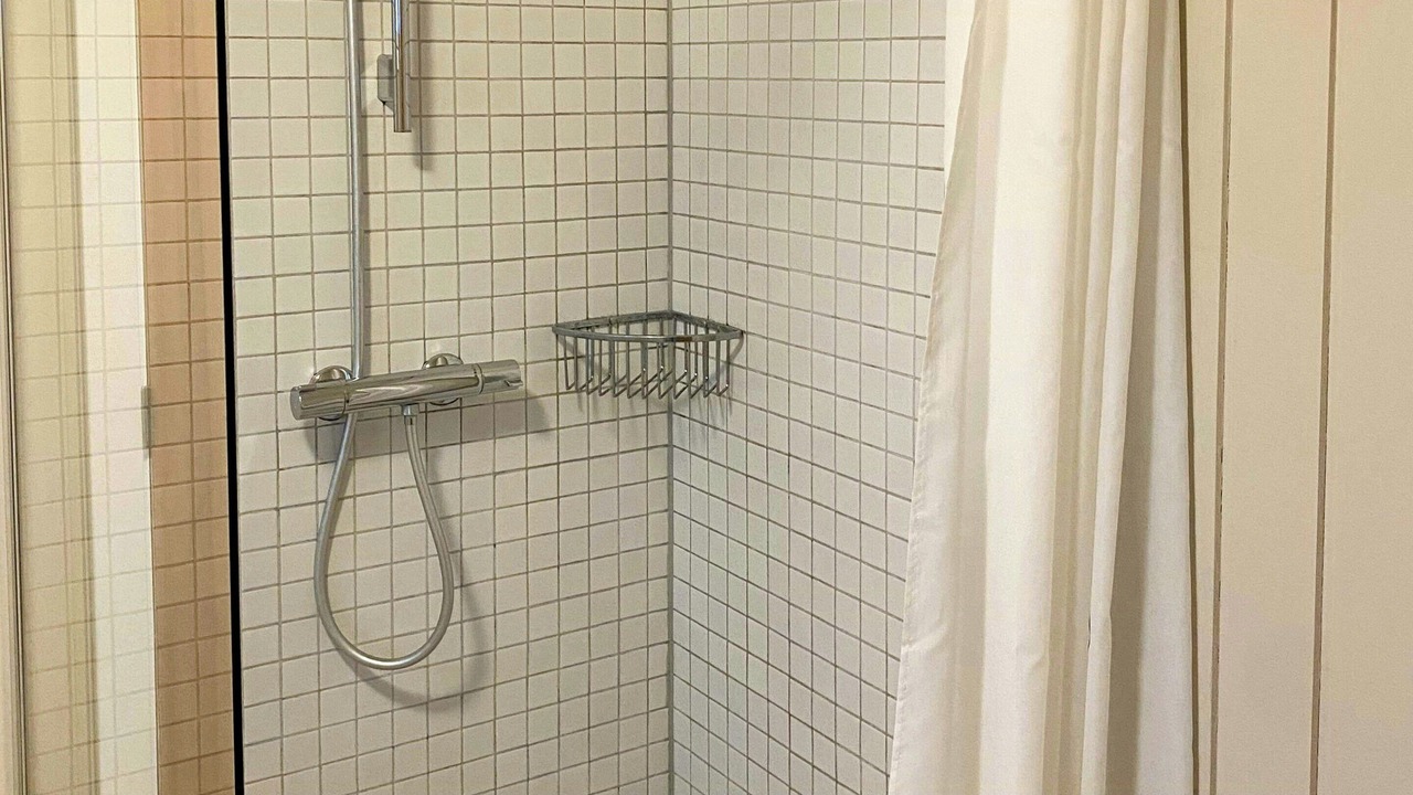Photo of Bathroom in Fur
