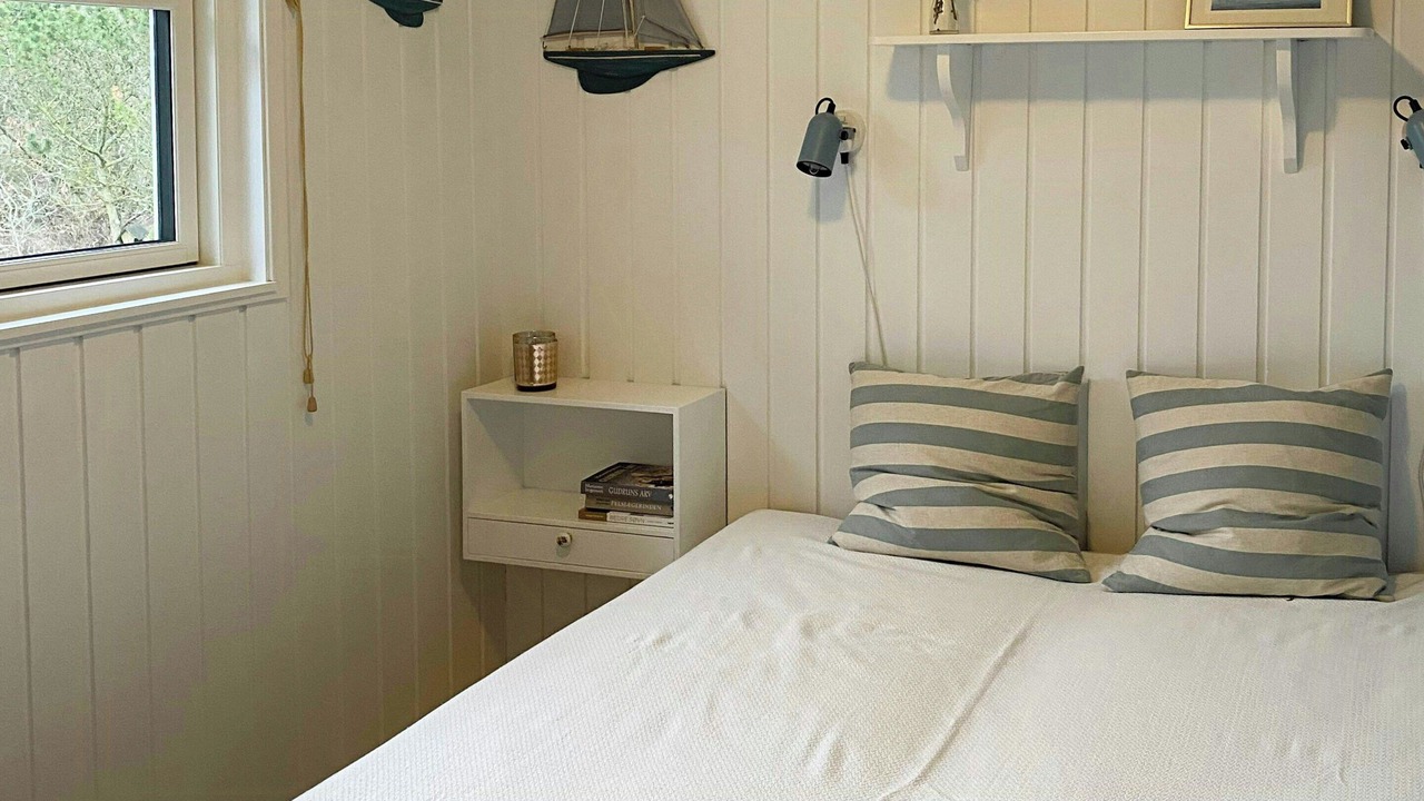 Photo of Bedroom in Fur