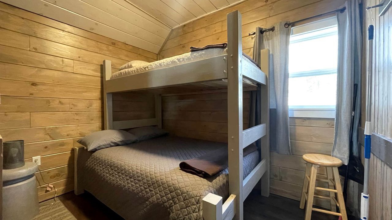 Photo of Bedroom in Portage Lake