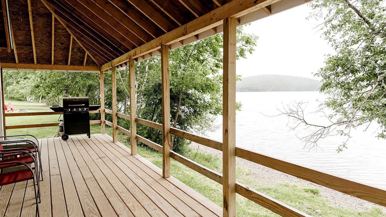 Photo of Patio Balcony in Portage Lake