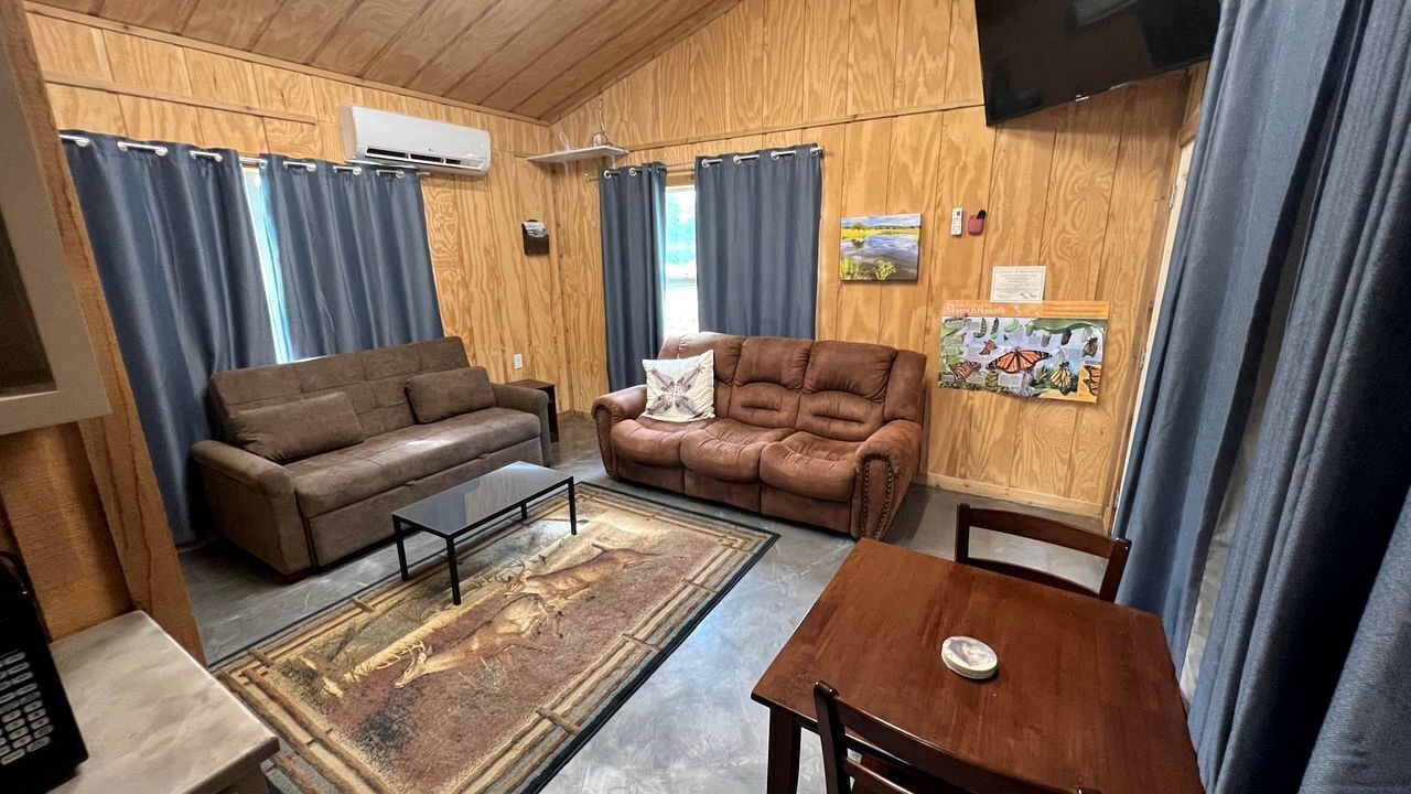 Photo of Livingroom in Jacksboro